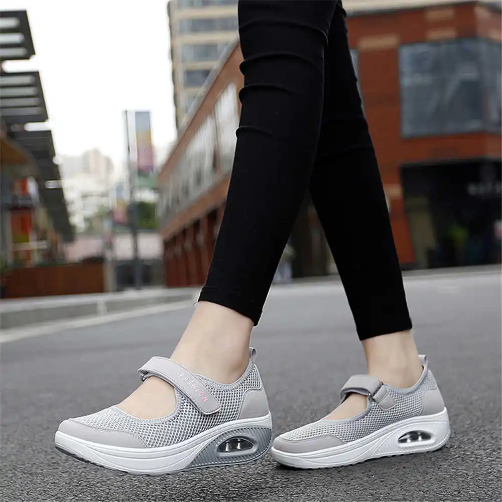 Outdoor Lighting Design Ideas - 36-41 Scarpe da ginnastica colorate per
