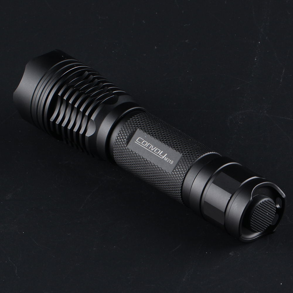 Torcia Convoy M21B con XHP70.3 - Outdoor Lighting Not Working recensione e prezzo